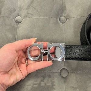 Authentic reversible Ferragamo belt